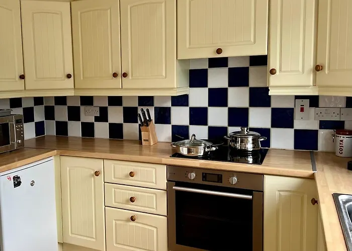 Boulder, Castletownshend, West Cork קסלטאונשנד