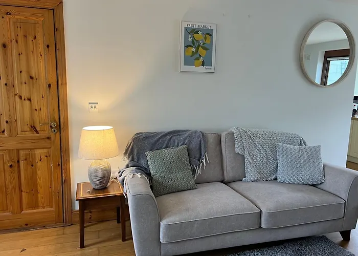 Boulder, Castletownshend, West Cork * קסלטאונשנד