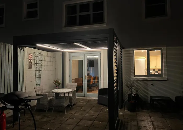 Boulder, Castletownshend, West Cork * קסלטאונשנד